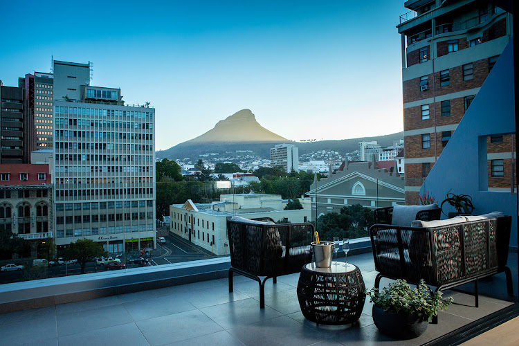 Labotessa offers views that take in Cape Town’s CBD, Company’s Garden and Lion’s Head.