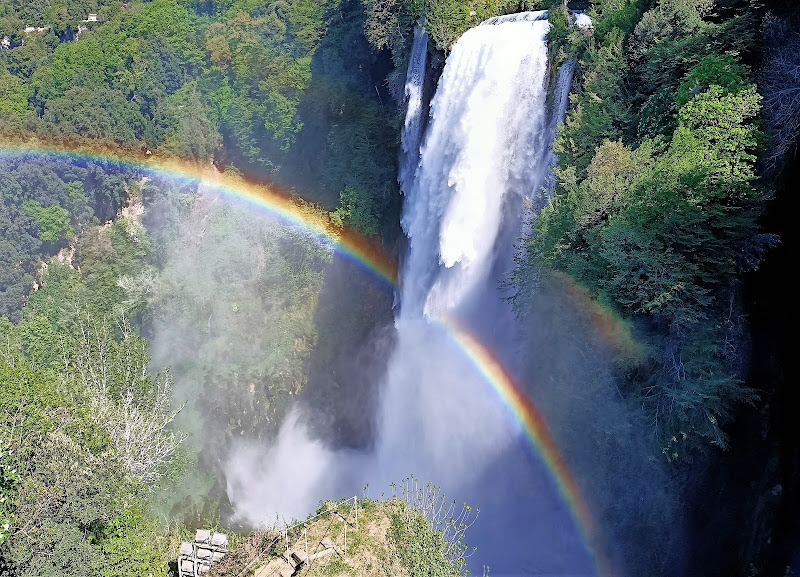 Le cascate delle Marmore  di Cimabue