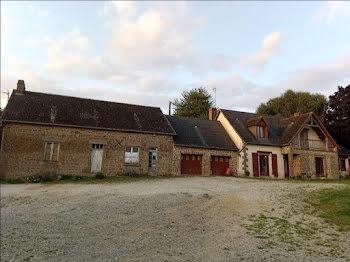 ferme à Le Housseau-Brétignolles (53)