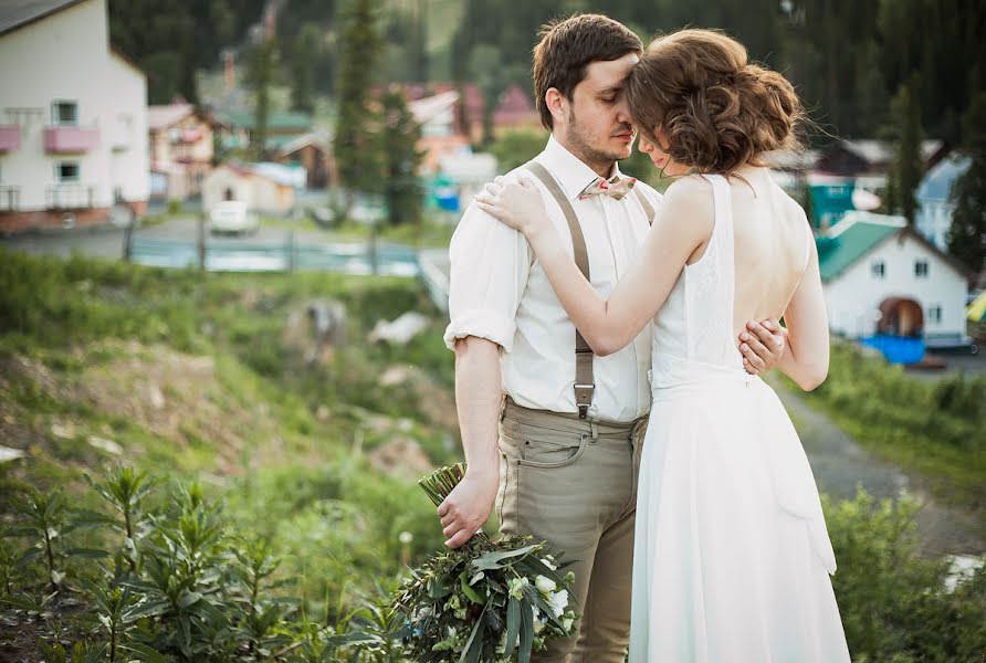 Jurufoto perkahwinan Aleksandr Zavarzin (zavarzin1987). Foto pada 18 Jun 2015