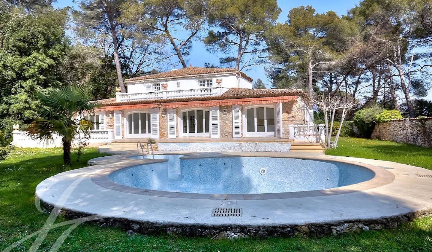 Maison avec piscine et terrasse Roquefort-les-Pins