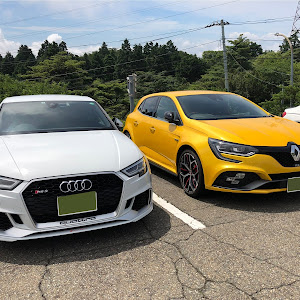 RS3 セダン