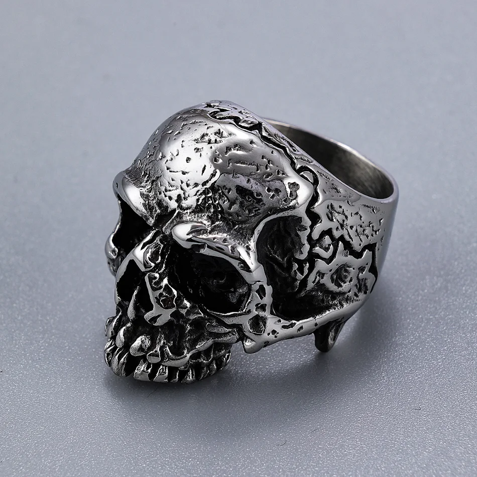 Gepersonaliseerde Roestvrijstalen Ring Retro Punk Titanium. Jouw unieke ontwerp. Sterk, duurzaam en met een rebels en vintage gevoel.