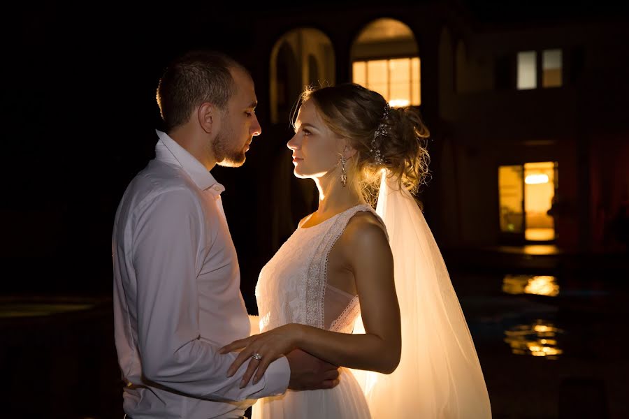 Fotógrafo de casamento Irina Iksanova (iksanova). Foto de 30 de maio 2019