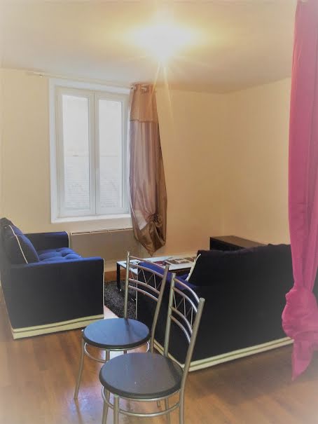 Location  appartement 2 pièces 30 m² à Cholet (49300), 505 €