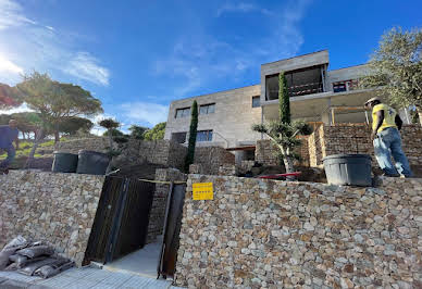 House with pool and terrace 4