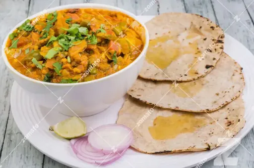 Gujarati Sabji + 5 Tawa Roti