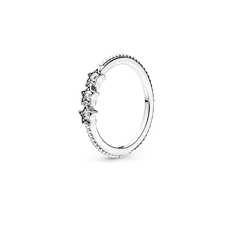 Witte koperen plating mode multilaterale ring. Deze ring geeft een unieke stijl met zijn veelzijdige ontwerp. Perfect voor elke gelegenheid.