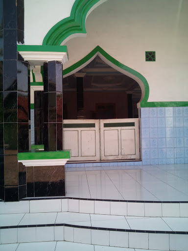 Masjid Pinggir Jalan