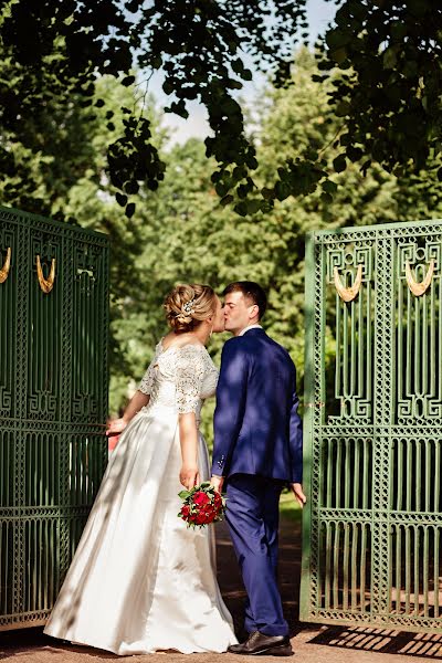 Fotógrafo de casamento Inessa Grushko (vanes). Foto de 3 de março 2019