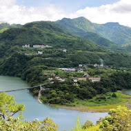 森鄰水岸景觀咖啡館