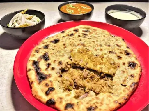 Chicken Tandoor Paratha.