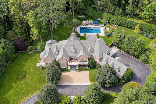 Maison avec piscine et jardin 1