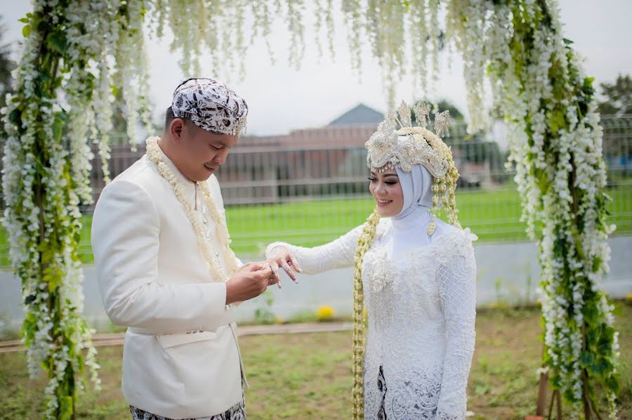 Photographe de mariage Rismawan Aris (mpuzforever). Photo du 28 mai 2020