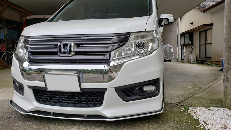 ステップワゴンの車高調整・DIY・エアロ・外装・ライト紹介に関するカスタム事例の投稿画像9枚目