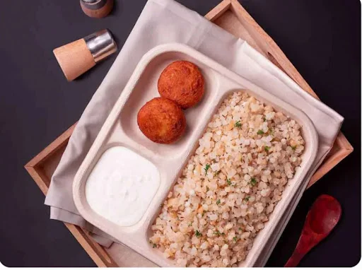 Sabudana Khichadi Curd Meal With Aloo Tikki