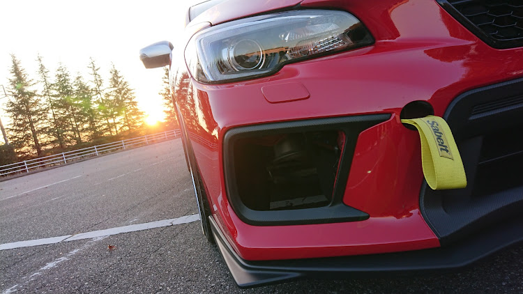 WRX STIのホイール交換・DIY・インペリアルゴールド・CR2P・ワークホイールに関するカスタム事例の投稿画像6枚目