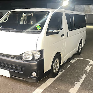 ハイエースバン KDH206V