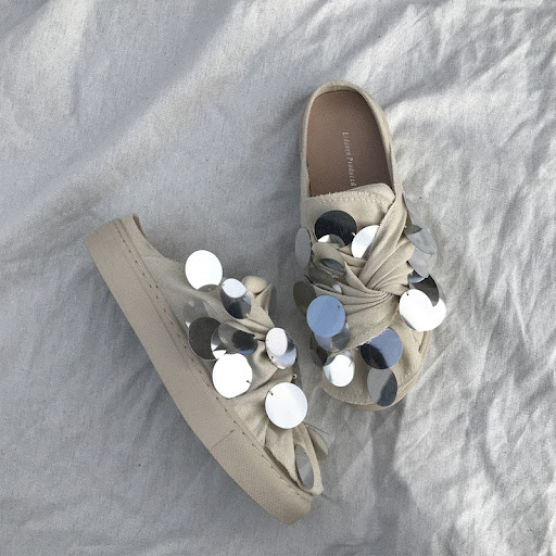 Title 6, Baotou Semi-sequined Small White Shoes Slippers...
