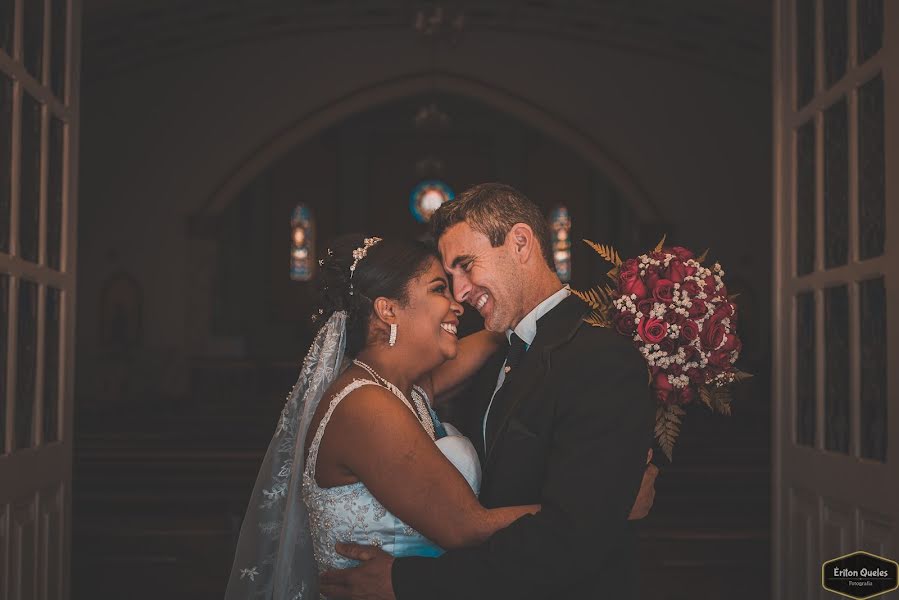 Fotografo di matrimoni Ériton Queles (queleseriton). Foto del 11 maggio 2020