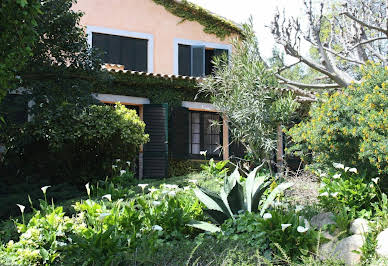 Villa with pool and terrace 3