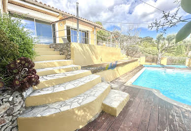 Maison avec piscine et terrasse 5