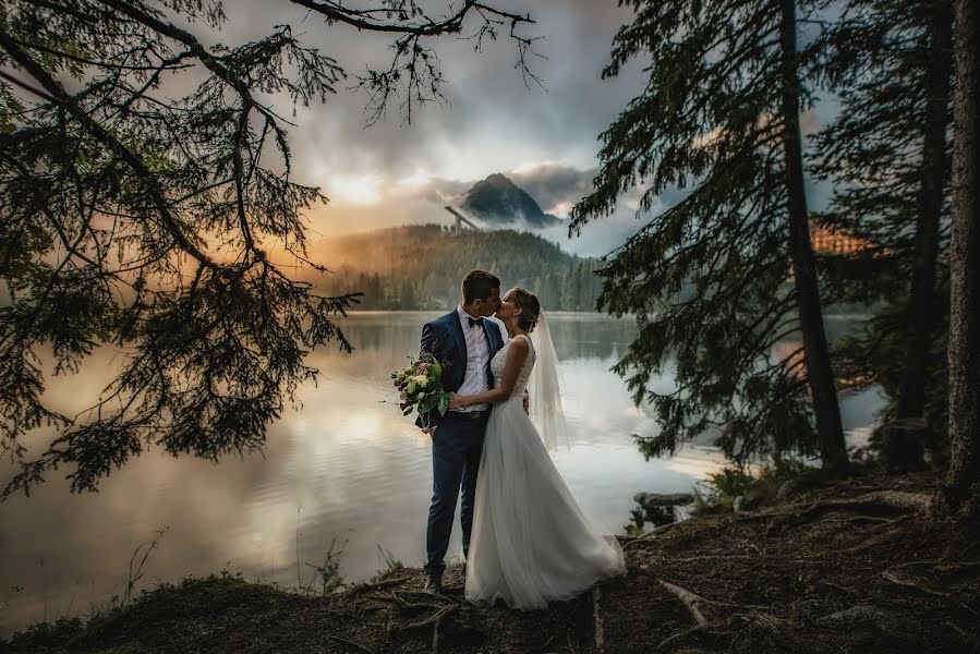 Nhiếp ảnh gia ảnh cưới Mateusz Marzec (wiosennydesign). Ảnh của 22 tháng 1 2019