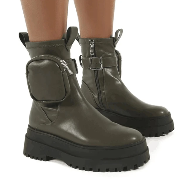 Herfst- en winterlaarzen met dikke zool, zijrits en veters. Martin boots voor warme voeten en een trendy look. Perfect voor de koude dagen.