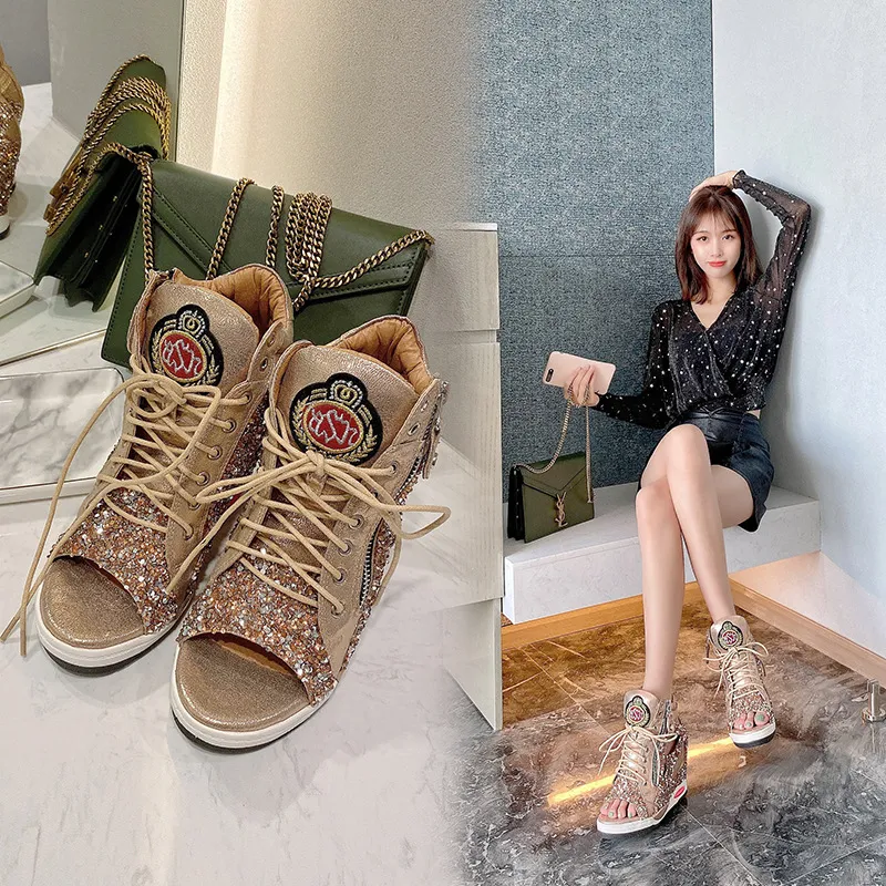 Gepersonaliseerde sponsgebak met dikke zool, casual sequin veter fish mouth schoenen, comfort en stijl voor elke dag.
