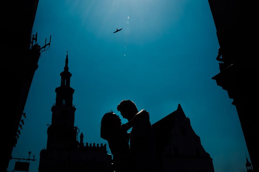 Wedding photographer Pawel Andrzejewski (loveneeds). Photo of 22 June 2022