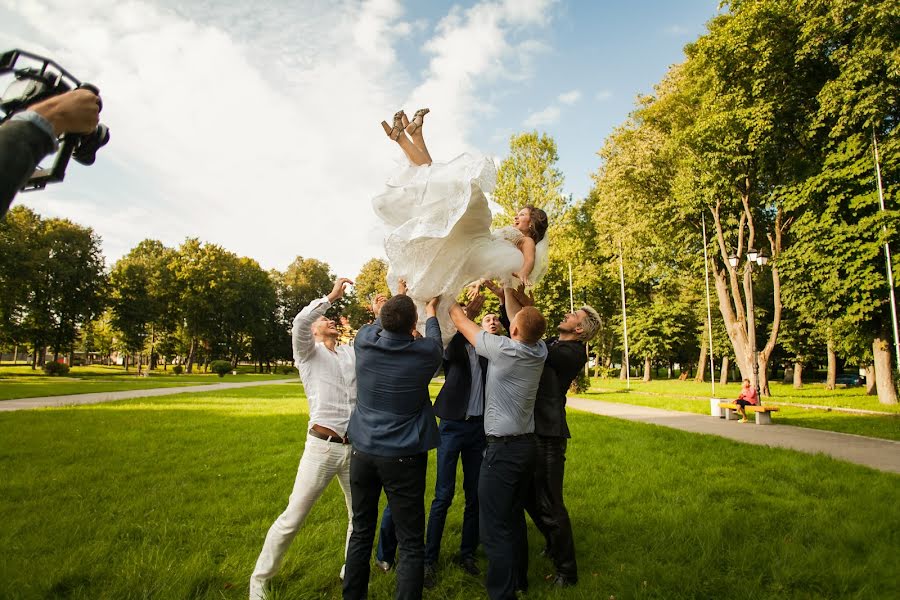 Fotografo di matrimoni Kaleriya Petrovskaya (lira192021). Foto del 14 agosto 2016