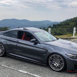 M4 クーペ