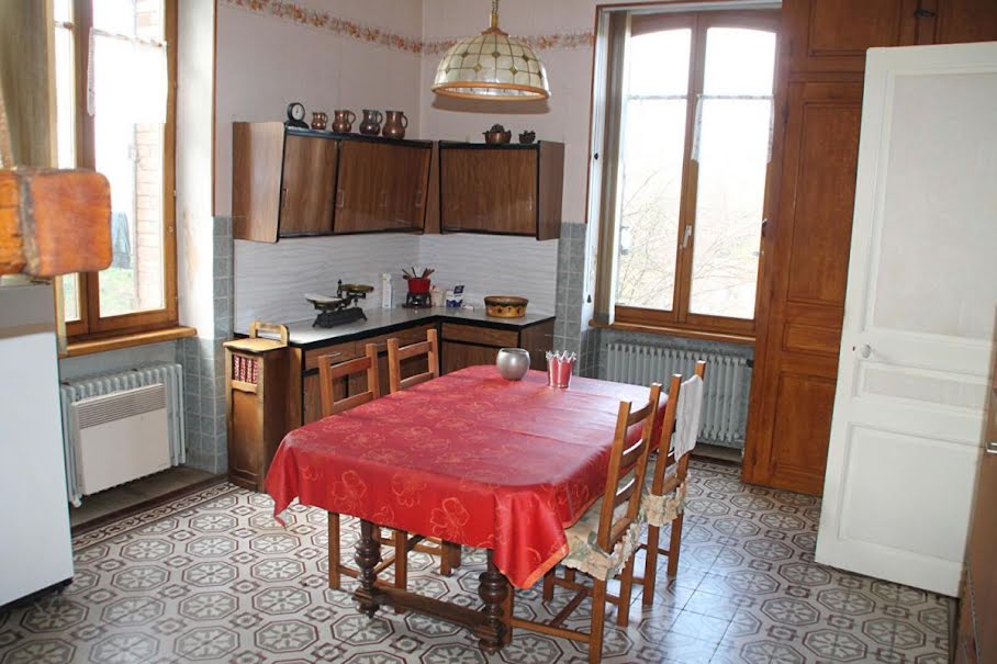 Vente maison 8 pièces 215 m² à Montfaucon-d'Argonne (55270), 86 000 €