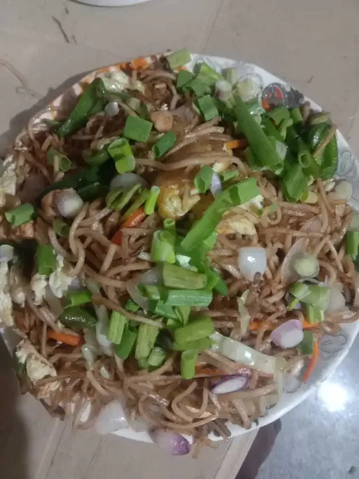 Veg Schezwan Noodles