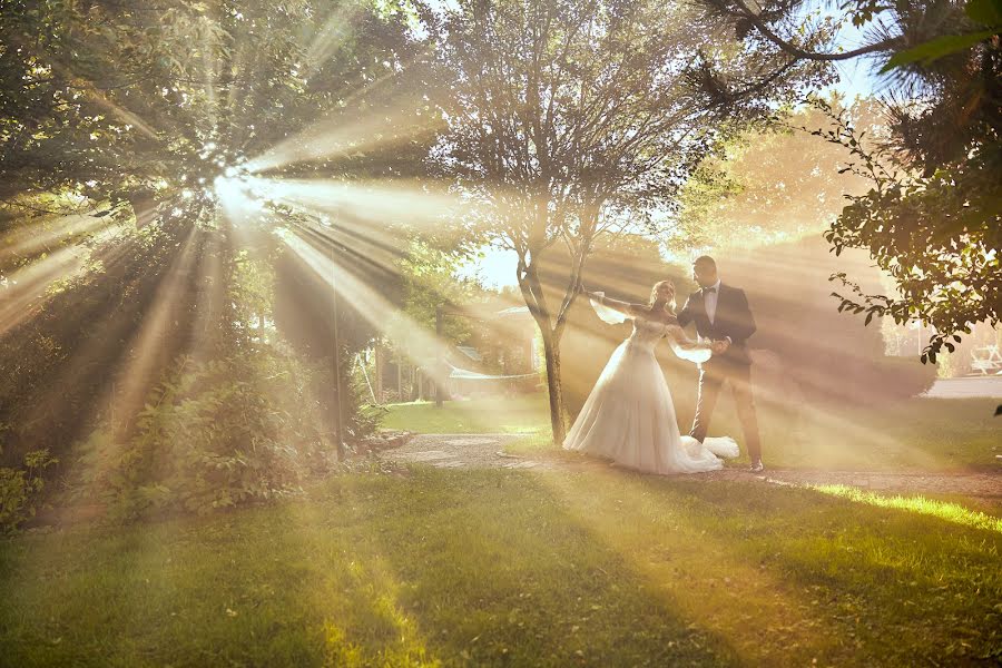 Fotografo di matrimoni Jacek Gugulski (fotogugulski). Foto del 8 gennaio 2023