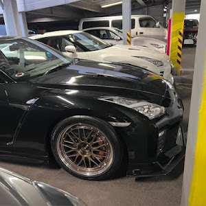 NISSAN GT-R R35