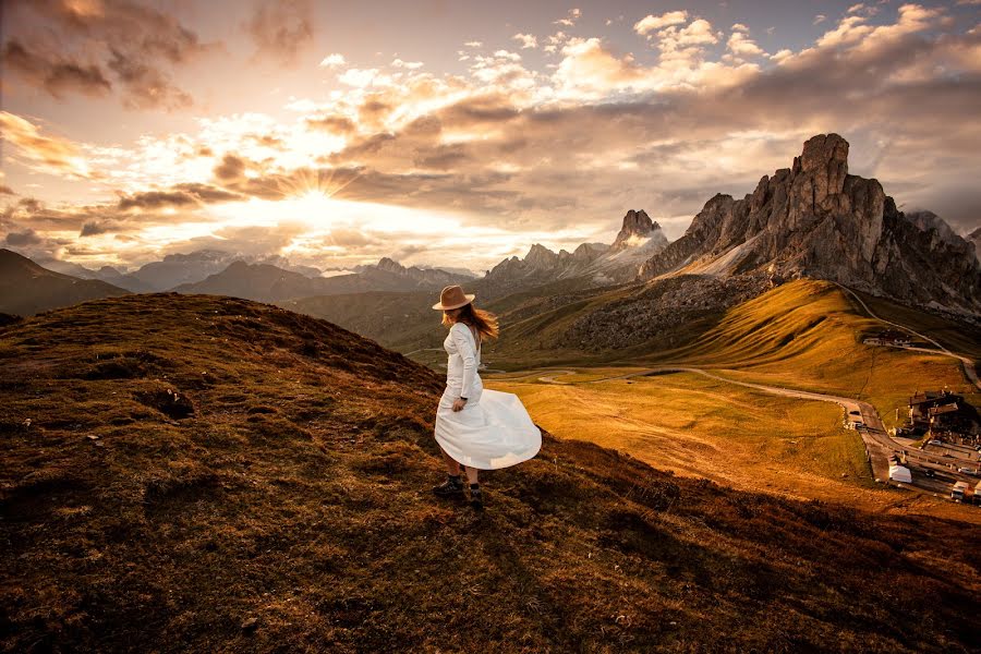 Fotografo di matrimoni Krzysia Kowerczuk (krfoto). Foto del 12 luglio 2022