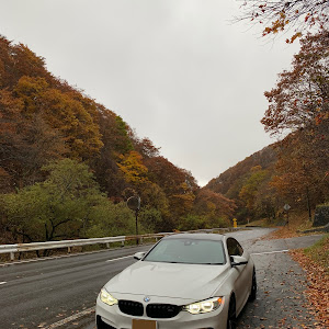 M4 クーペ F82