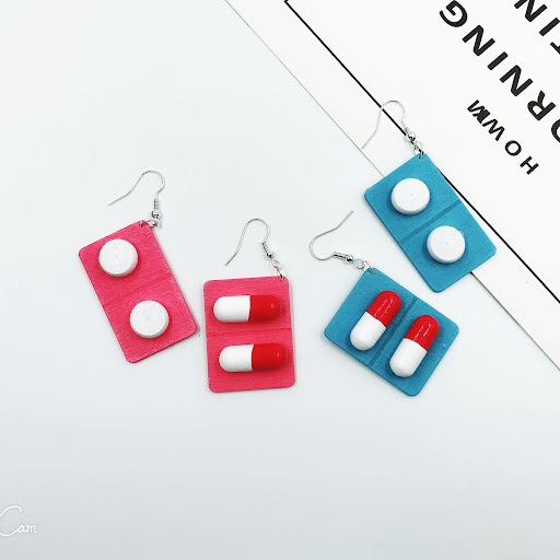 Title 3, Quirky Ideas Log Earrings 925 Temperament Contr...