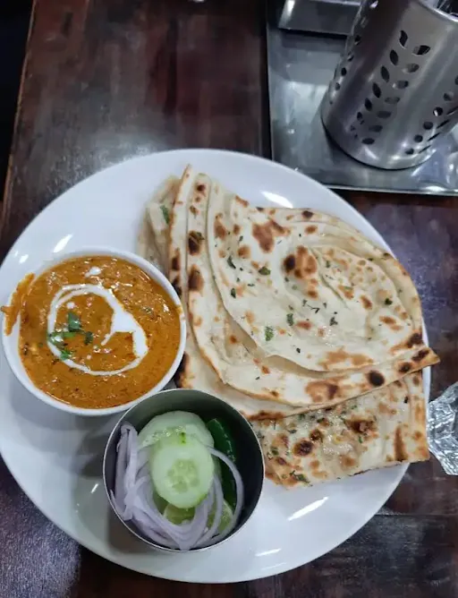 Butter Chicken With Laccha Paratha