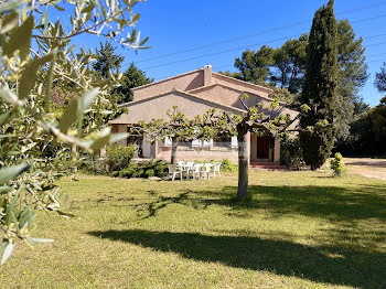 maison à Eygalières (13)