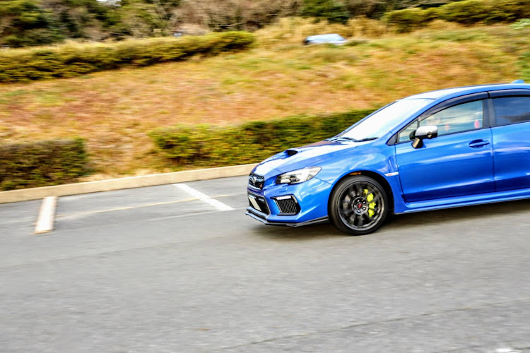 WRX STIの愉快な仲間達・ツーリング・どこに行っても寒いよー(´･∀･｀)・ガソリン満タン・また車汚れてもーた(￣▽￣;)に関するカスタム事例の投稿画像30枚目