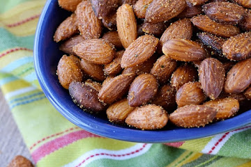 Sweet & Spicy Almonds
