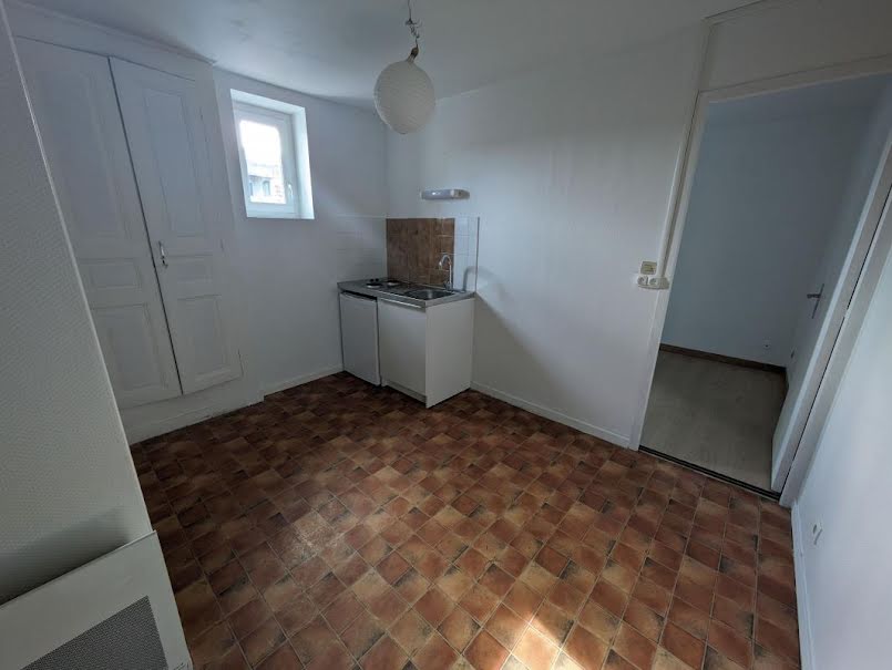 Location  appartement 2 pièces 22 m² à Mont-de-Marsan (40000), 342 €