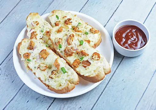 Chicken And Cheese Garlic Bread [4 Pieces]