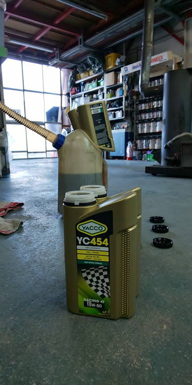スカイライン GT-Rのオイル交換に関するカスタム事例の投稿画像4枚目