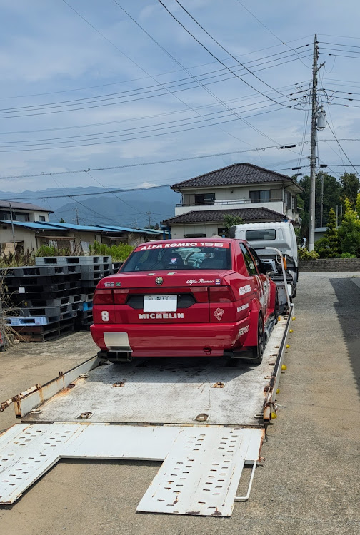 155のアルファロメオ・#155・暇人・車検上がり・積載車で搬送に関するカスタム事例の投稿画像1枚目