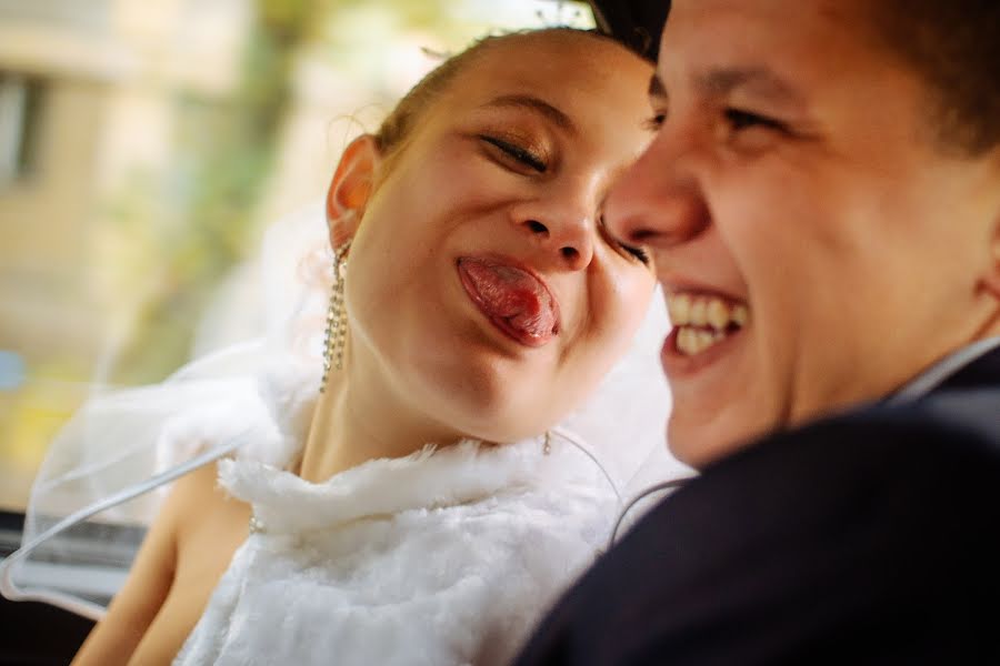 Fotógrafo de casamento Evgeniy Khodoley (evgenhodoley). Foto de 30 de março 2016