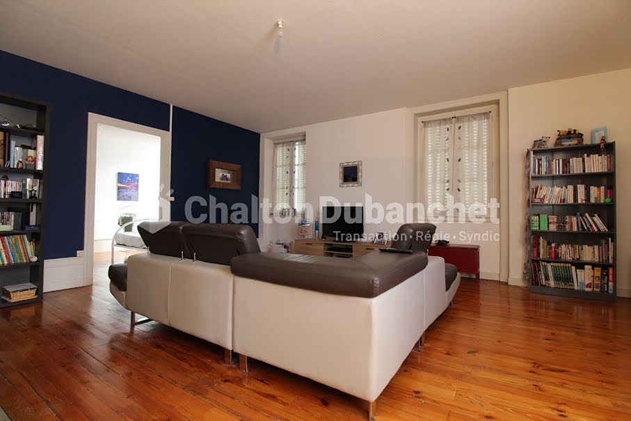 Vente appartement 5 pièces 196 m² à Roanne (42300), 171 000 €