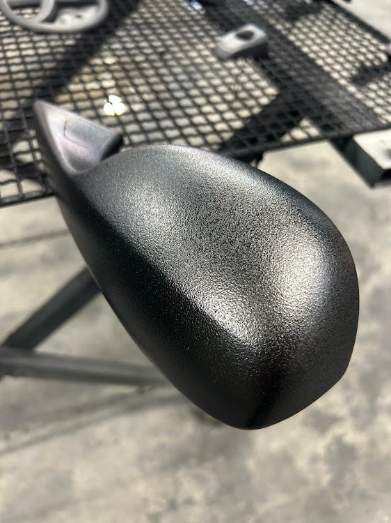 ars.go4454さんが投稿したアルファード20系・アウトドアスタイル・ラプターライナー塗装・チッピング塗装・オールペイントに関するカスタム事例の投稿画像3枚目